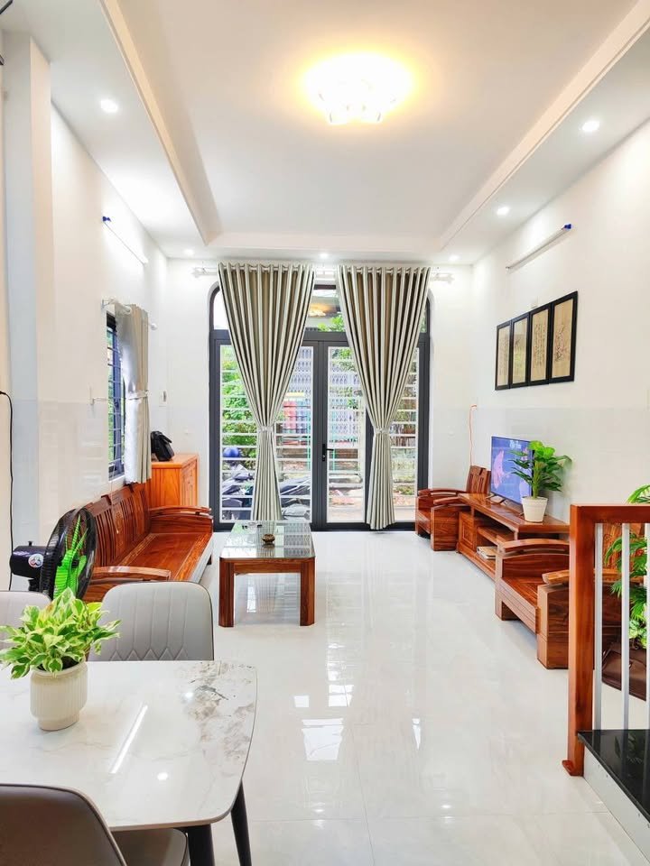 Bán Nhà Quy Nhơn 2 Tầng, Hẻm Âu Cơ Phường Bùi Thị Xuân Quy Nhơn