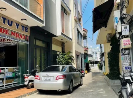 BÁN NHÀ HẺM Ô TÔ VF3 – NGUYỄN THÁI HỌC THÔNG RA THANH NIÊN – TRUNG TÂM QUY NHƠN