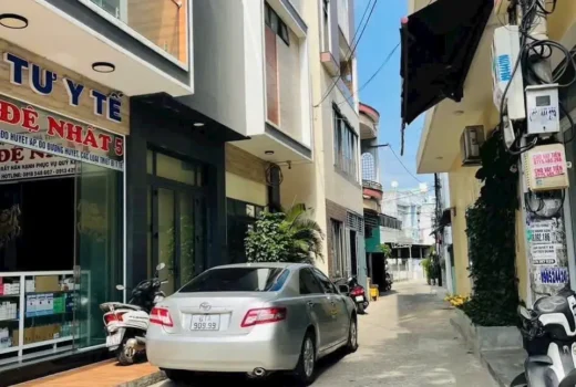 BÁN NHÀ HẺM Ô TÔ VF3 – NGUYỄN THÁI HỌC THÔNG RA THANH NIÊN – TRUNG TÂM QUY NHƠN