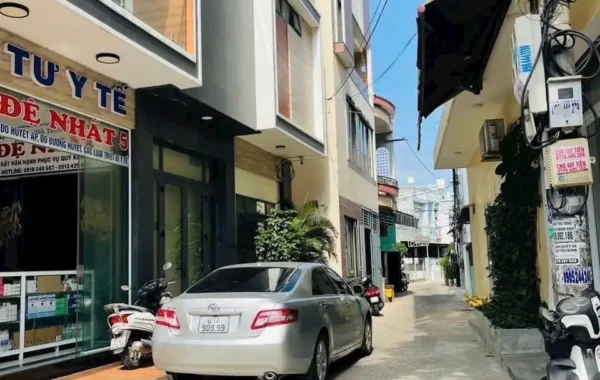 BÁN NHÀ HẺM Ô TÔ VF3 – NGUYỄN THÁI HỌC THÔNG RA THANH NIÊN – TRUNG TÂM QUY NHƠN