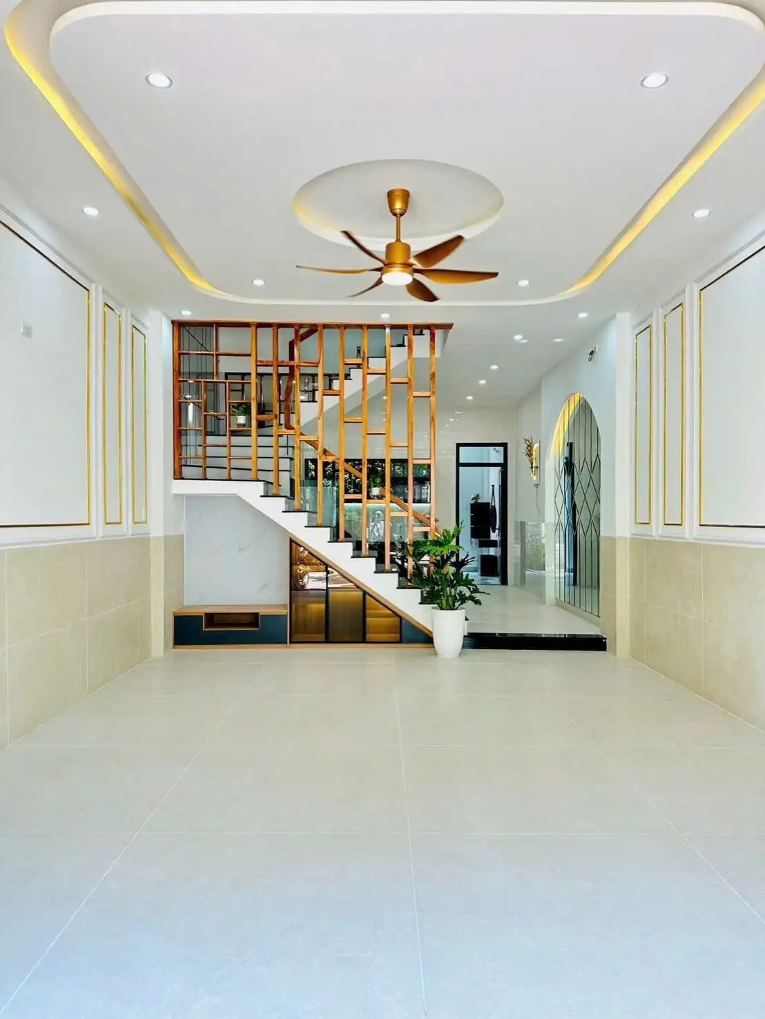 Bán Nhà Mặt Tiền Khu Gara Quyền, Phường Quang Trung Tp Quy Nhơn