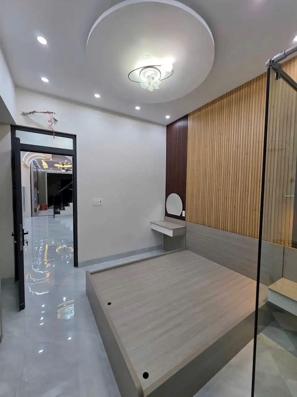 Bán Nhà 3 Tầng Mặt Tiền Huỳnh Thúc Kháng, Gần Chợ Đầm Tp Quy Nhơn