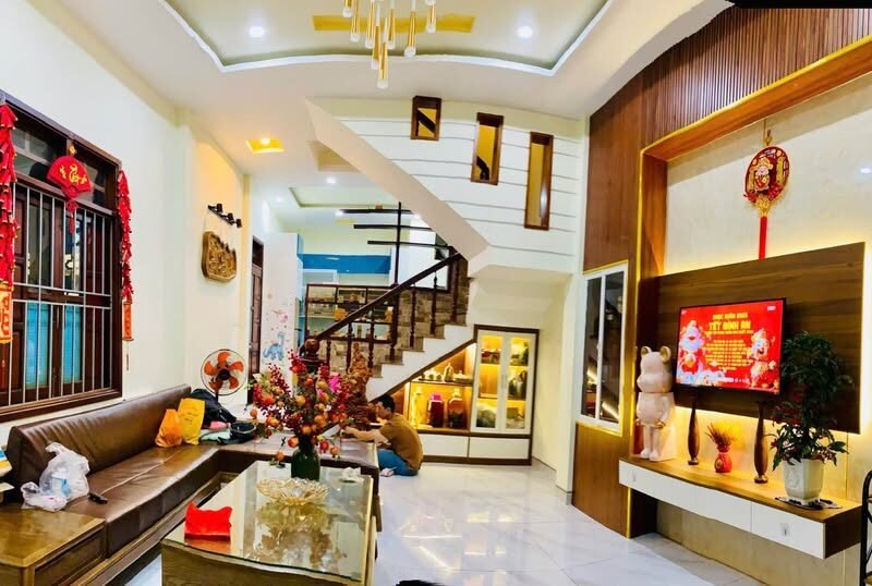 Bán Nhà Phố Quy Nhơn Hẻm Cạn Nguyễn Thái Học, Nhà 3 Mê