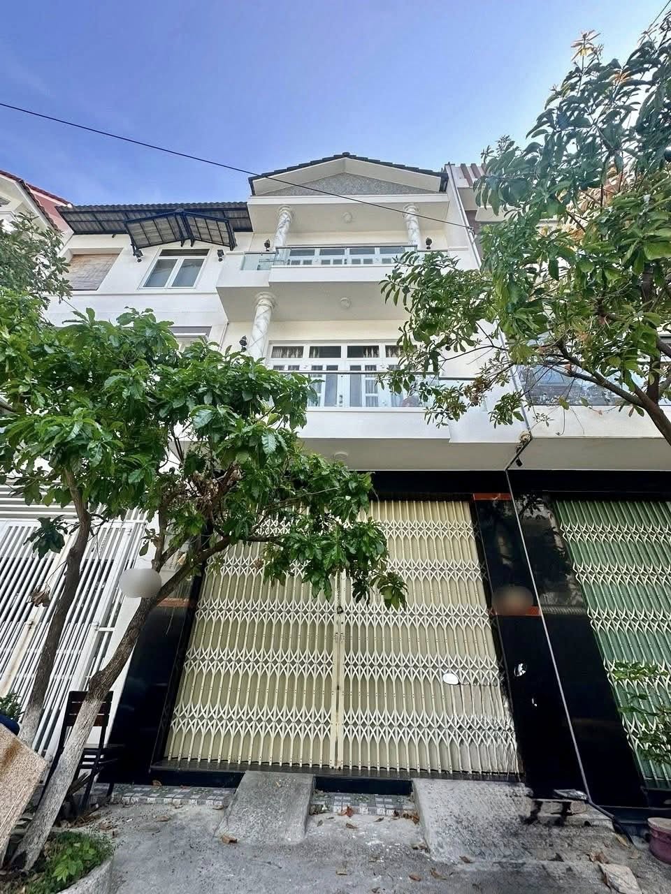 Bán nhà 3 Tầng Mặt Tiền Phường Quang Trung TP Quy Nhơn