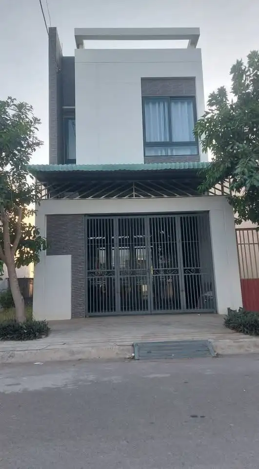 NHÀ 2 MÊ ĐẸP – ĐỐI DIỆN CÔNG VIÊN – KV6 P. NHƠN BÌNH (QUY NHƠN ĐÔNG)