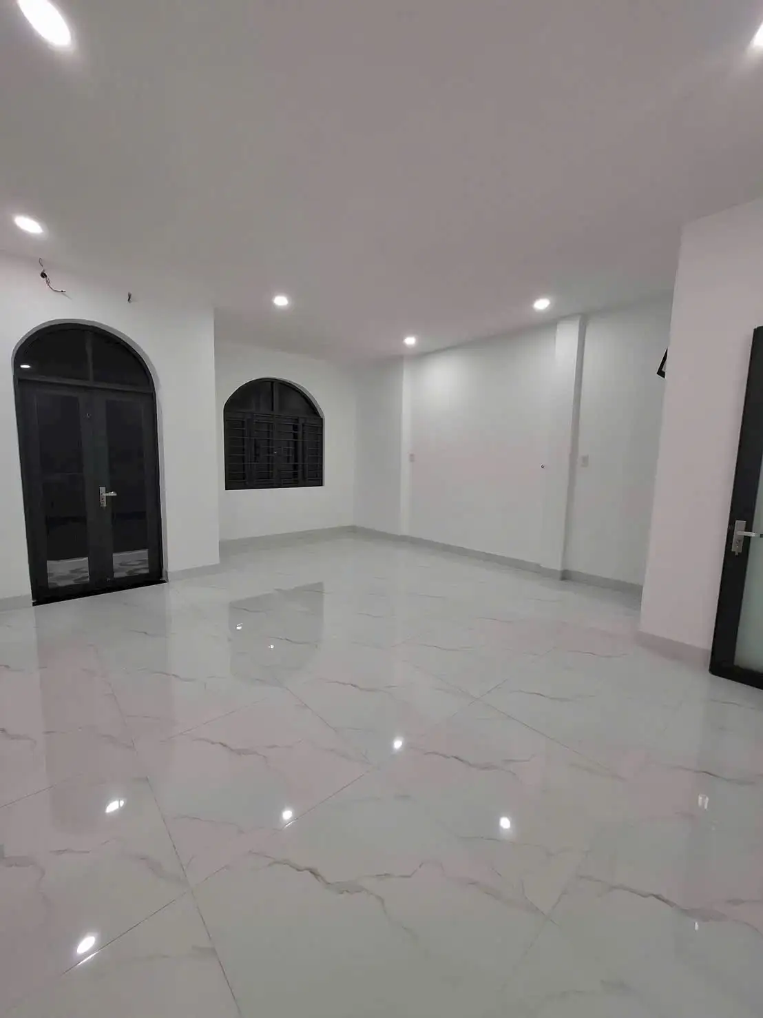 BÁN NHÀ 4 MÊ MẶT TIỀN KHU HÀ THANH 2 – LỘ GIỚI 14M – KINH DOANH TỐT