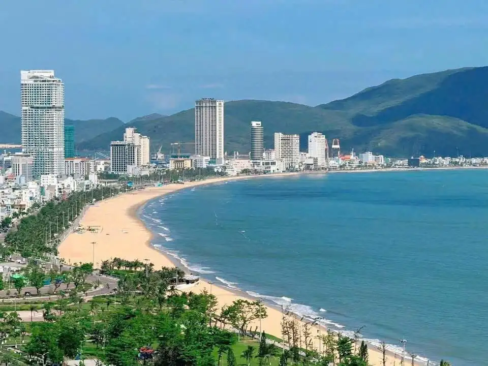 Bán Nhà Mặt Tiền Xuân Diệu Ngay Quảng Trường Biển Tp Quy Nhơn