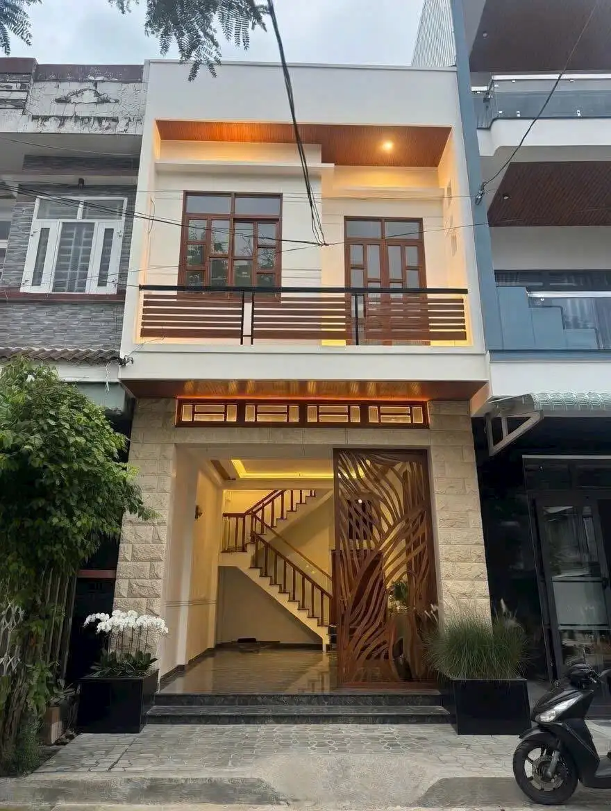 Bán Nhà Mặt Tiền Hồ Tùng Mậu Phường Lê Lợi Thành Phố Quy Nhơn