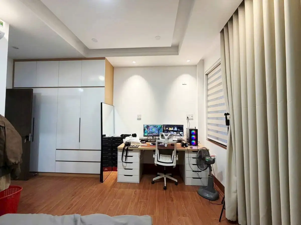 BÁN NHÀ 3 TẦNG MẶT TIỀN ĐƯỜNG CẦN VƯƠNG – SÁT BIỂN QUY NHƠN