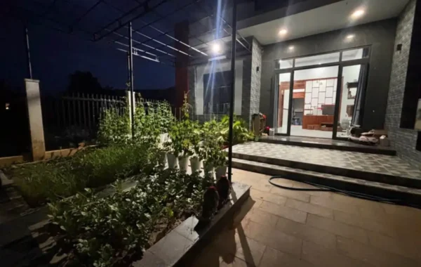 Bán Nhà Sân Vườn Khu Tái Định Cư Phước Mỹ Quy Nhơn 200m2, Chỉ 1,950 Tỷ